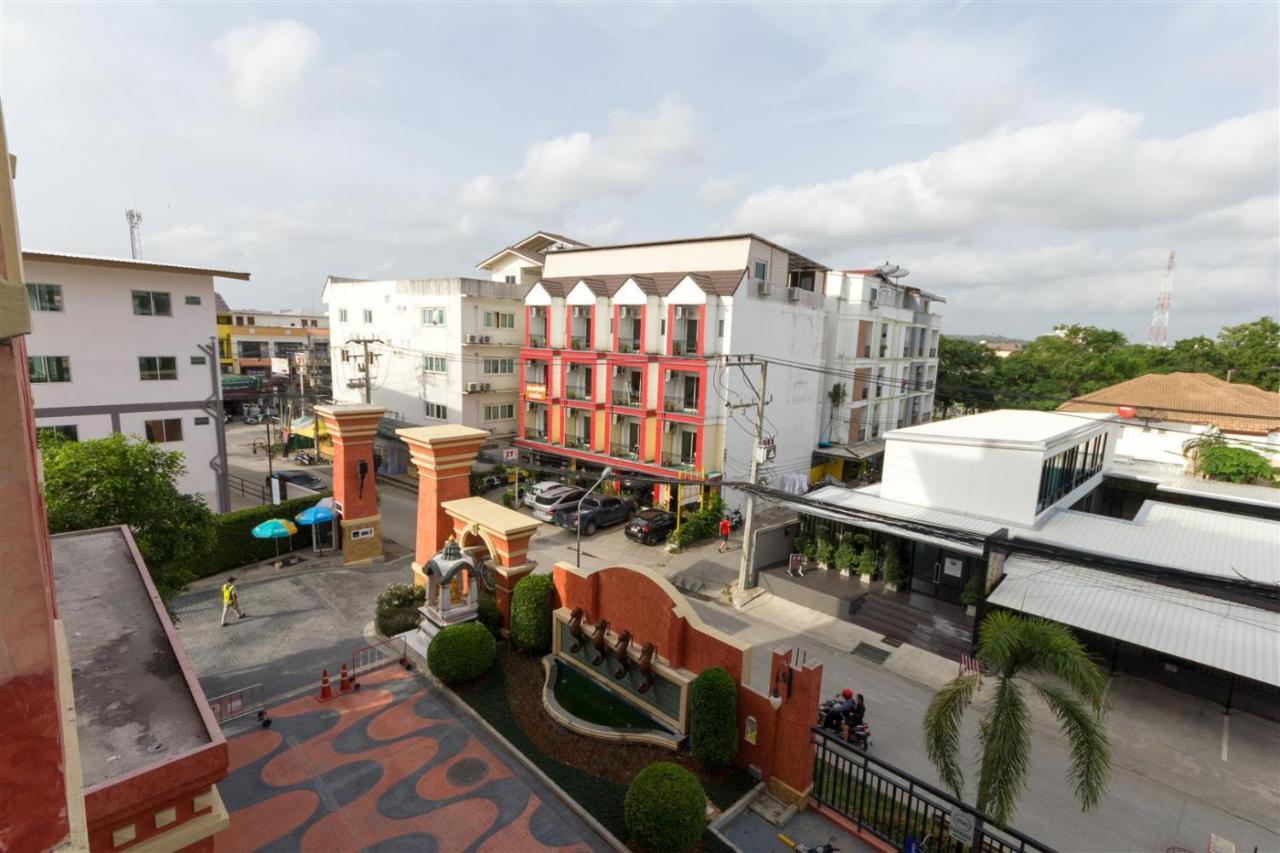 Seven Seas Resort Pattaya By Justin Jomtien Exterior foto